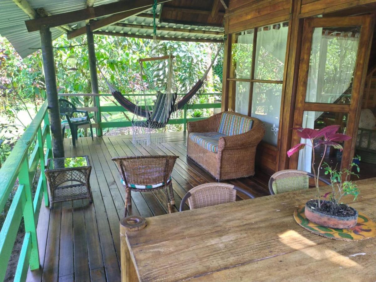 Mindo Eco Chalet Con Rio Y Cascada Exterior photo